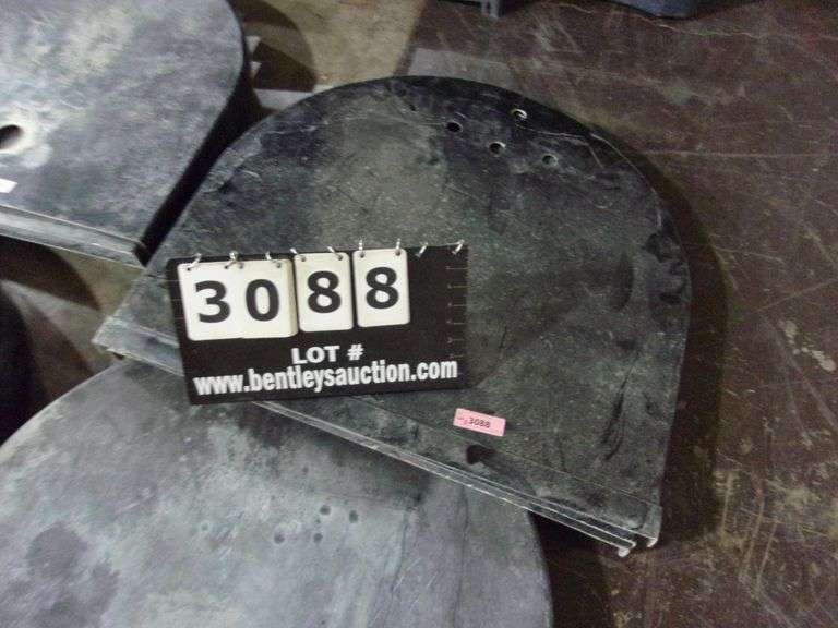 LOT (3) RUBBERMAID TUB LIDS Bentley & Associates, LLC