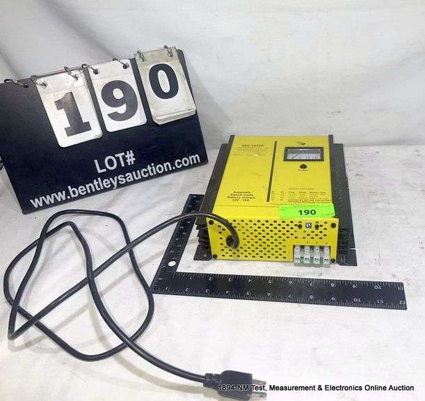 SAMLEX AMERICA SEC1215A AUTOMATIC SWITCH MODE BATTERY CHARGER 12V15A