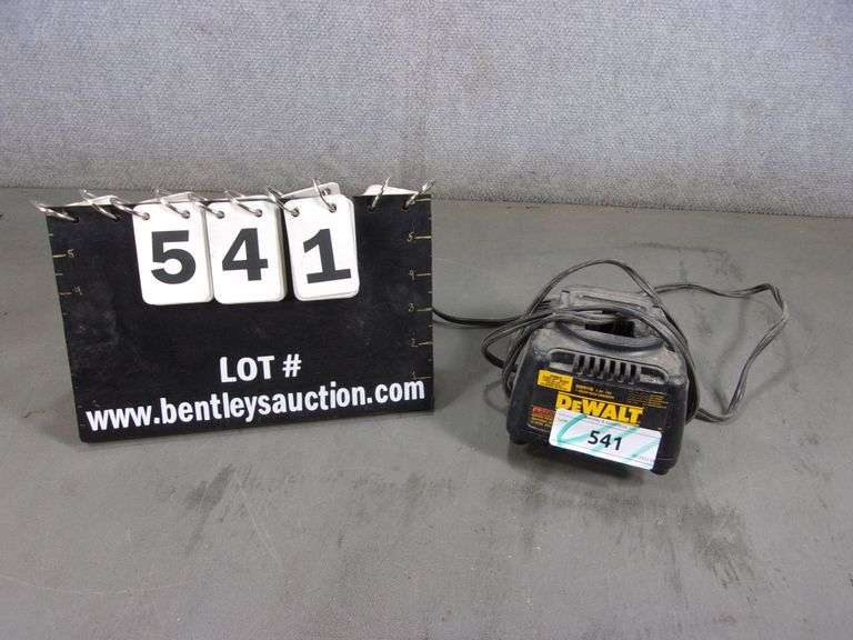 DEWALT DW9116 CORDLESS BATTERY CHARGER Bentley & Associates, LLC