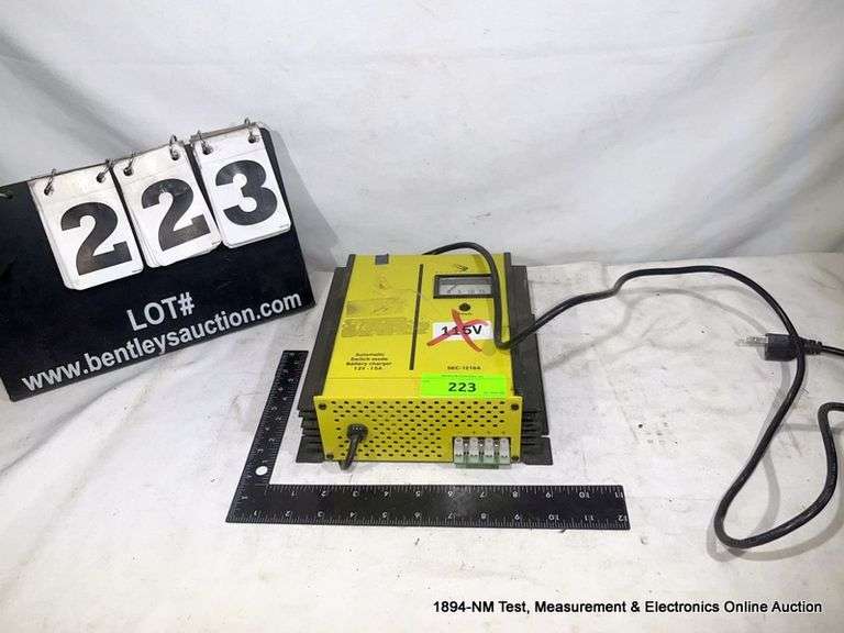 SAMLEX AMERICA SEC1215A AUTOMATIC SWITCH MODE BATTERY CHARGER 12V15A