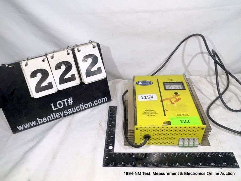 SAMLEX AMERICA SEC1215A AUTOMATIC SWITCH MODE BATTERY CHARGER 12V15A