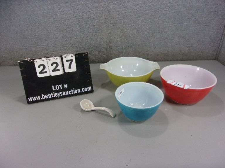 LOT 3 COLORED PYREX BOWLS & 1 SMALL SPOON REST Bentley & Associates, LLC
