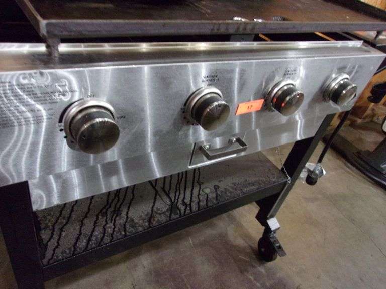 MEMBER'S MARK 4BURNER GRIDDLE W/ COVER Bentley & Associates, LLC