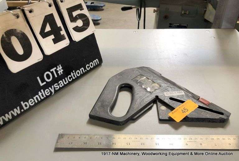 VERMONT AMERICAN 26779 PUSH SHOE FOR TABLE SAW Bentley & Associates, LLC