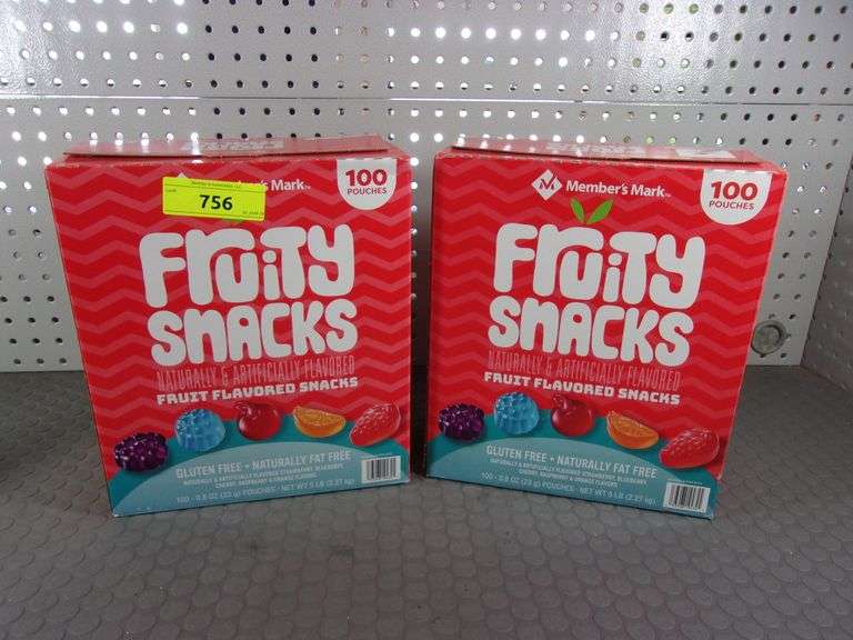 MEMBER'S MARK FRUITY SNACKS 100 POUCHES (2X MONEY) Bentley