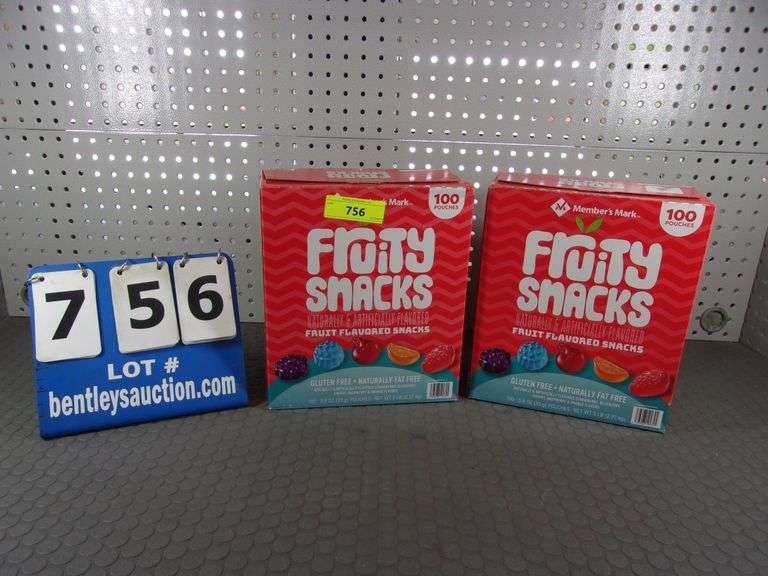 MEMBER'S MARK FRUITY SNACKS 100 POUCHES (2X MONEY) Bentley