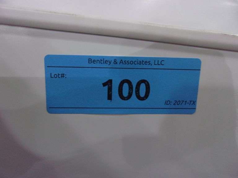 THOMSON FREEZER MODEL TFRF690 Bentley & Associates, LLC