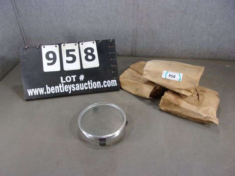 LOT (4) LIGHT FIXTURE LENSES Bentley & Associates, LLC