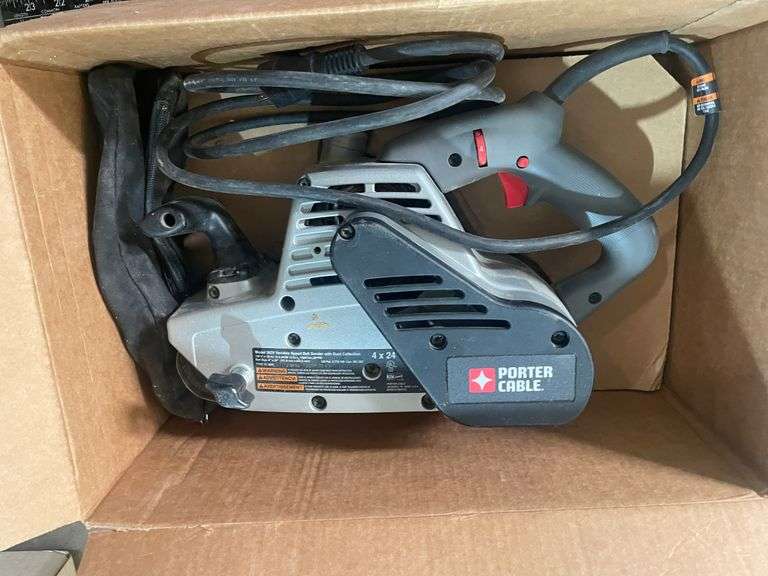 PORTERCABLE 362V VARIABLE SPEED BELT SANDER Bentley & Associates, LLC