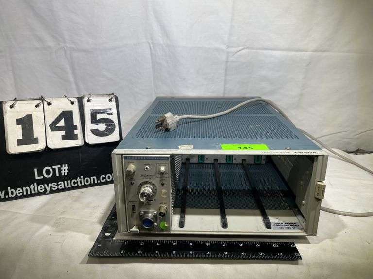 TEKTRONIX TM504 HOUSING W/ AM503 CURRENT PROBE AMPLIFIER Bentley