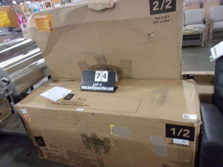 MEMBERS MARK HASTINGS COLLECTION 8PIECE ROUND DINING SET Bentley