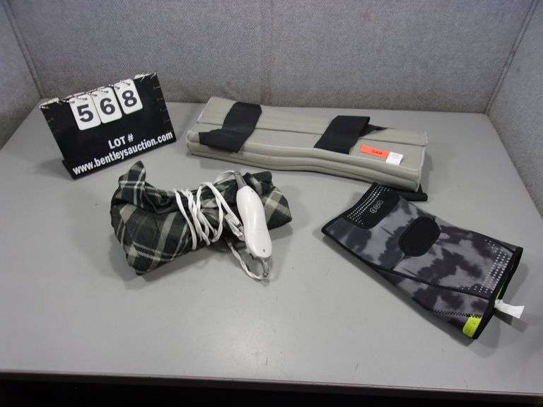 LOT WALGREENS HEATING PAD, DONJOY XL KNEE BRACE, UNITED SURGERY KNEE