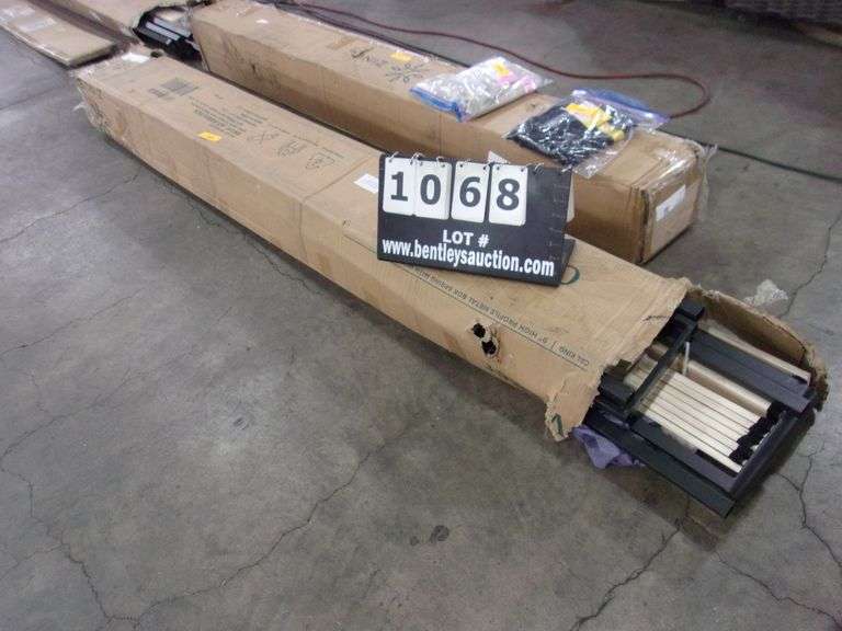 ZINUS HIGH PROFILE 9" METAL BOX SPRING W/ WOOD SLATS Bentley