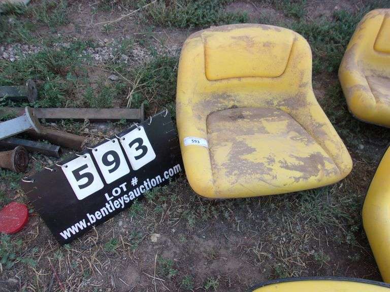 NEW JOHN DEERE REPLACEMENT TRACTOR SEAT, MODEL 23837B Bentley & Associates, LLC