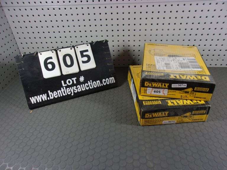 DEWALT DUST EXTRACTION SHROUD MODEL DWE46100 (2X MONEY) Bentley
