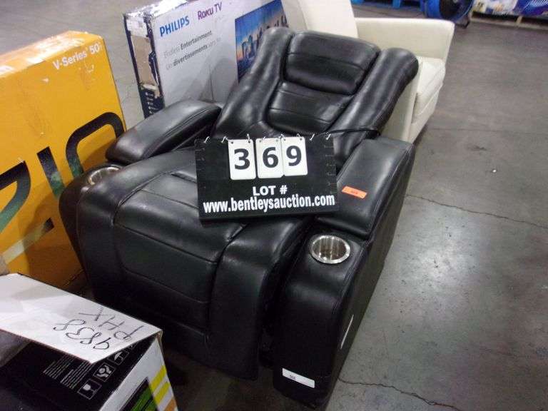ELECTRIC BLACK LEATHER RECLINING CHAIR (DOESN'T WORK) Bentley