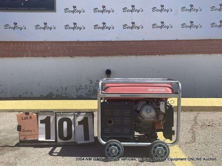HONDA EM 3500X GENERATOR, GAS POWERED, RED Bentley & Associates, LLC