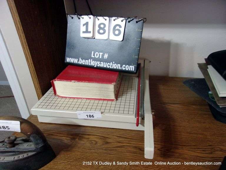 LOT 1PAPER CUTTER, 1"WEBSTER'S NEW WORLD DICTIONARY" Bentley