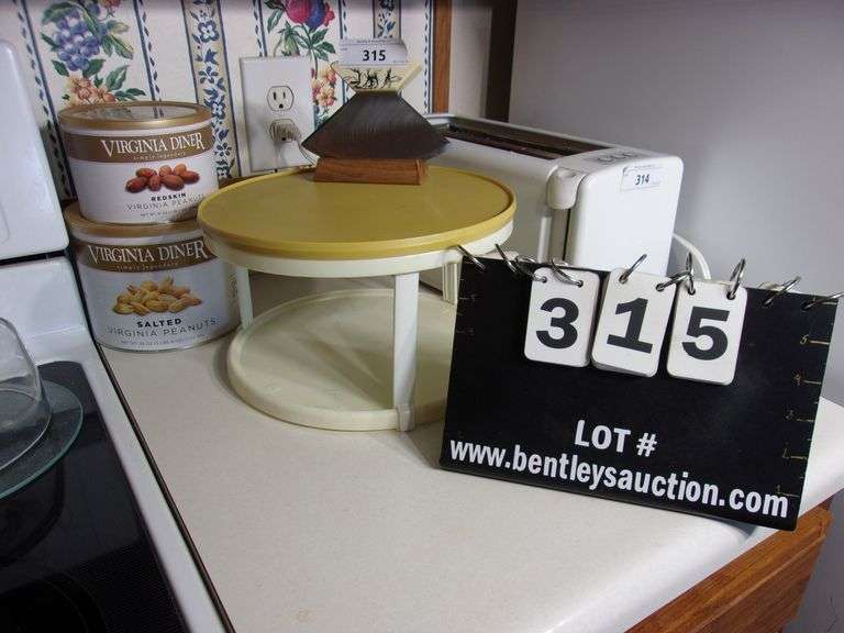LOT 2LEVEL PLASTIC LAZY SUSAN, CUSTOM KITCHEN KNIFE, 2 CANS VIRGINIA