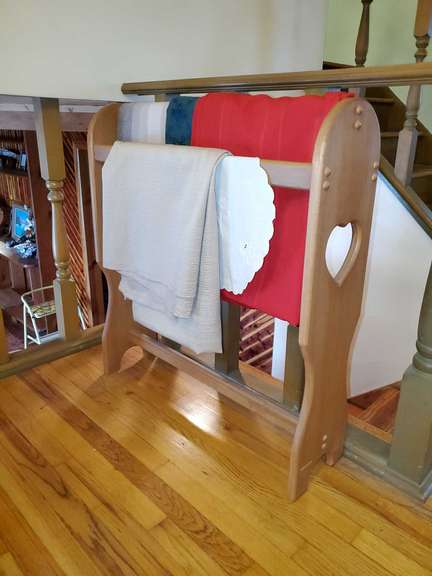 Quilt rack - Bid-Assets Online Auctions