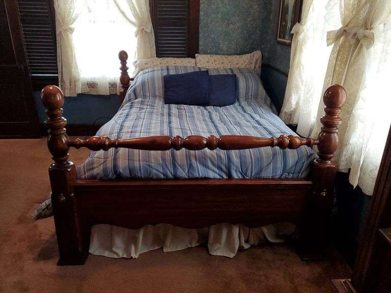Cannon ball low post queen bed with sealy posturepedic mattress and low