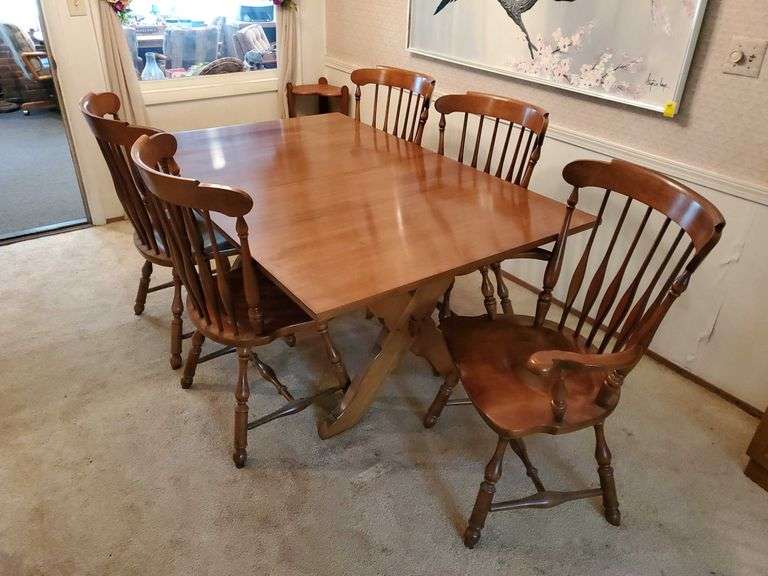 HeywoodWakefield Publick House series dining room table and chairs w