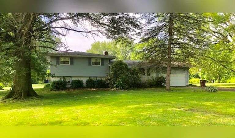 Real Estate in South Range School District, 3BR, 2BA Home on 2 Acres