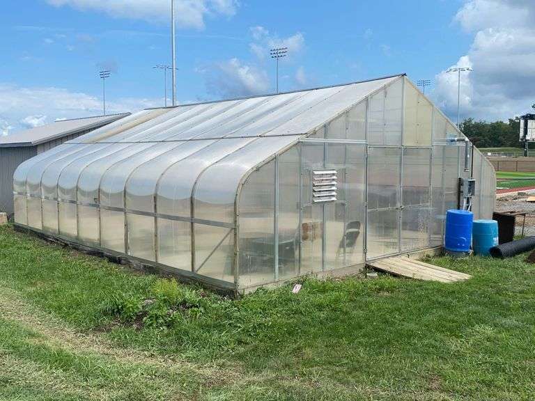 Edison School Greenhouse Auction. Seller to remove within 2 weeks of auction close