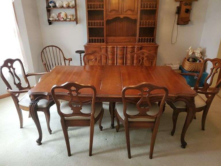Union National Furniture company of Jamestown NY Dining table with with