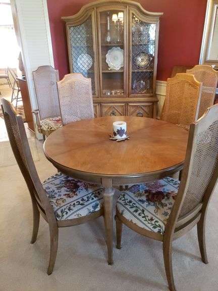 Stanley fruitwood dining room set with hutch, table and six chairs with ...