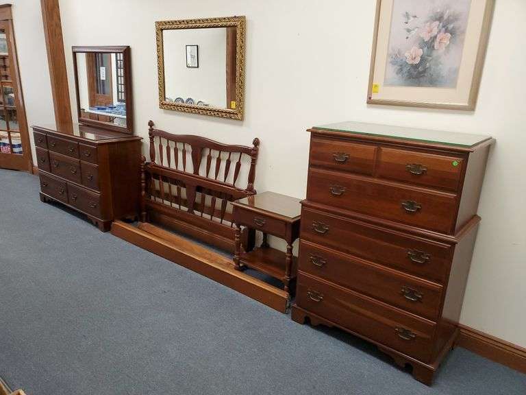 Kling 4pc solid Full size Cherry bedroom set. Includes 19×56 Dresser w