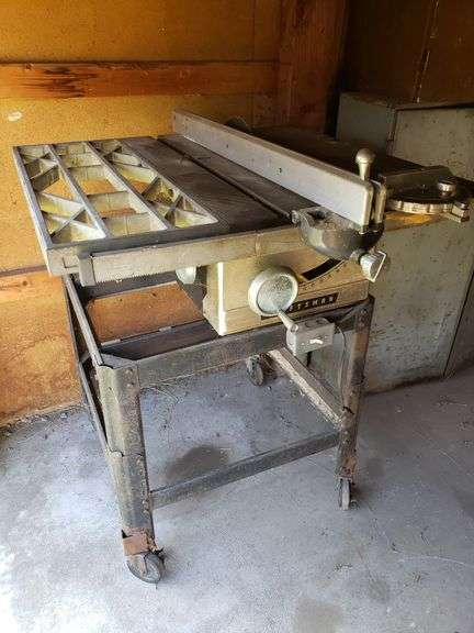Craftsman table saw with fence. Older but appears to be an excellent ...