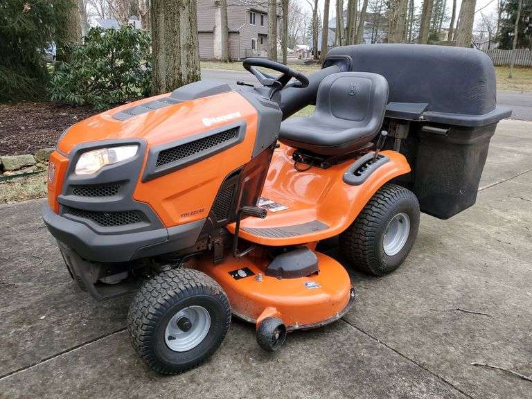 Clean Furnishings, Woodworking Equip., Tools, Lawn Tractor, Canoe, Snow Blower, Hi-Fi, Household, Warren, OH
