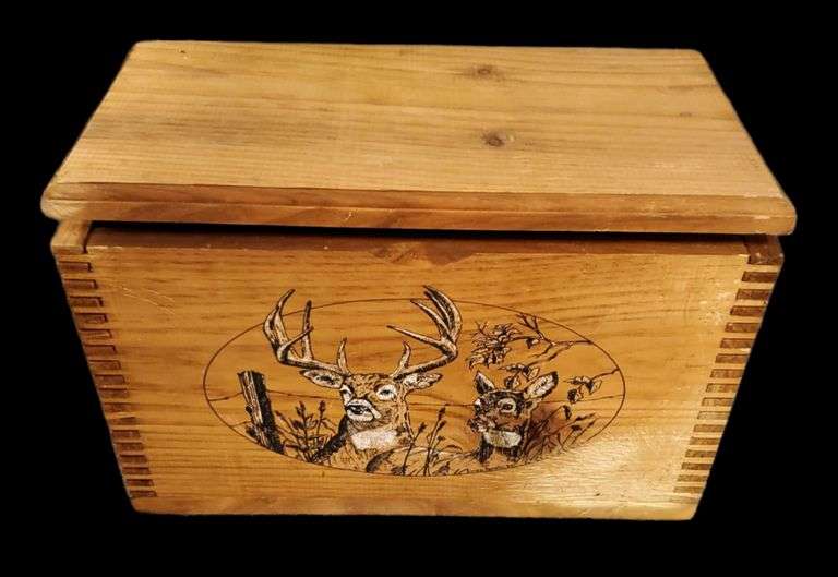 Buck flip top wooden storage box, 16x11 BidAssets Online Auctions