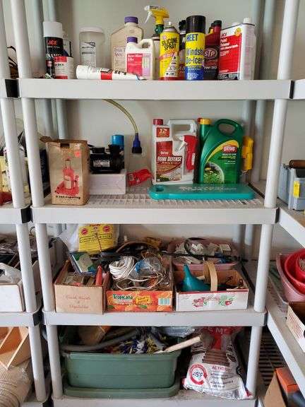 E-616 Air Compressor Hoses W/ Tote - Pickett Auction Service