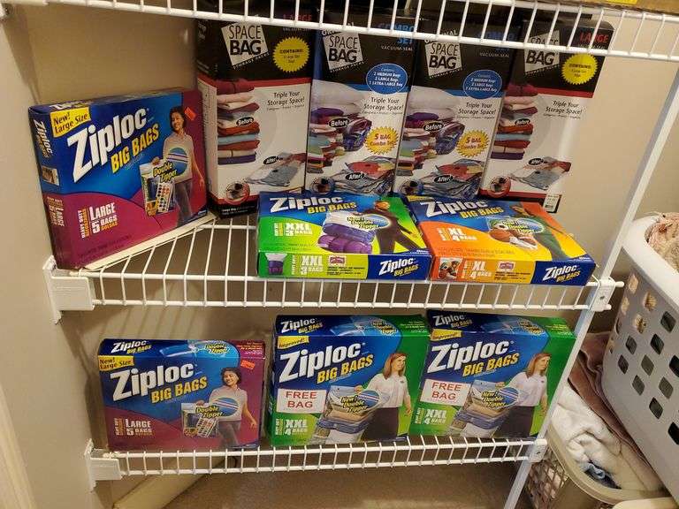 Large lot of very big Ziploc storage bags for clothing and blankets and