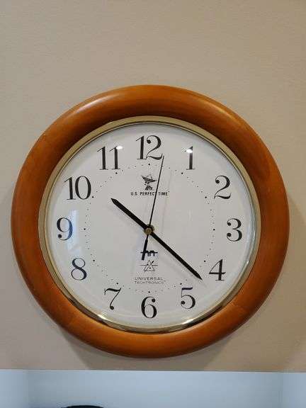 Universal Techtronics U.S. Perfect Time clock. 12