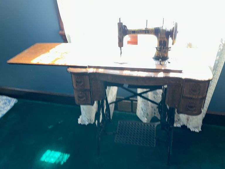 White SM Co treadle sewing machine BidAssets Online Auctions
