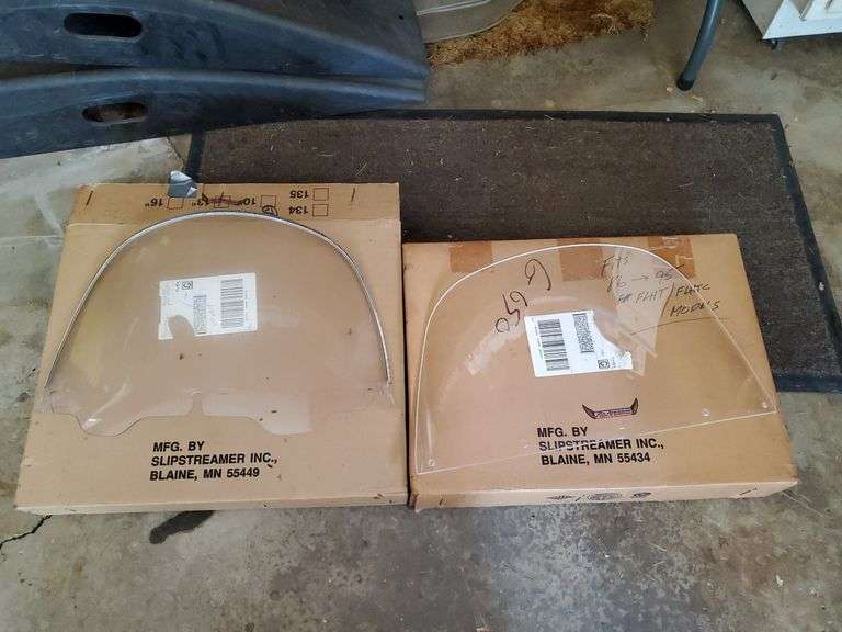 Two motorcycle windshields, box states fits 86-95 flight models - Bid ...