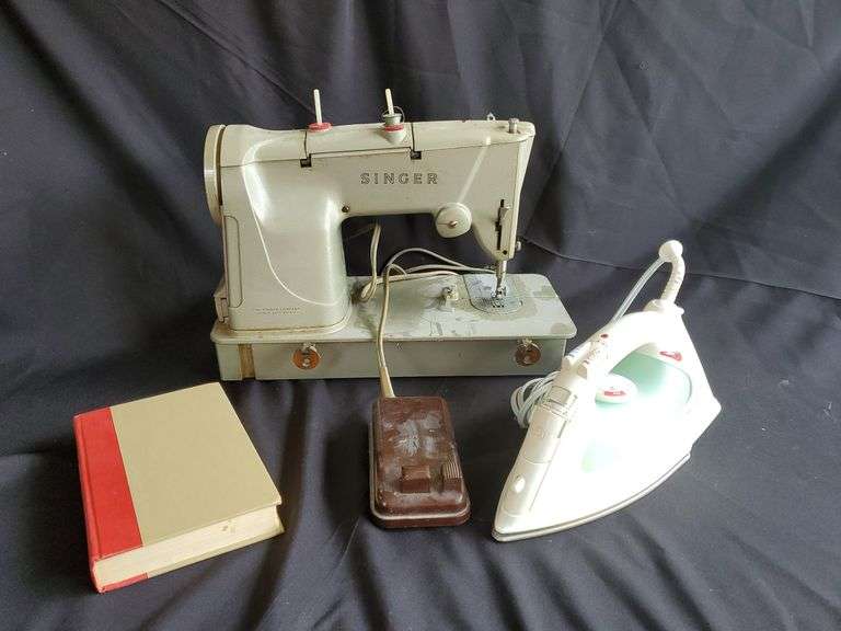 Vintage Singer sewing machine made in Great Britain, sewing made easy