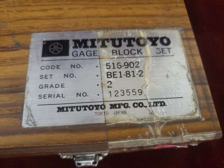 Mitutoyo 81 piece gauge block set grade 2. BidAssets Online Auctions