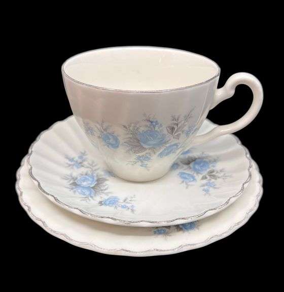 Johnson Brothers Snow White Regency Ironstone Bartlett Auctions Inc.