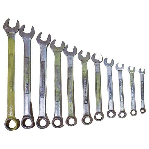 Assortment of Combination Wrenches Bartkus Auctioneers