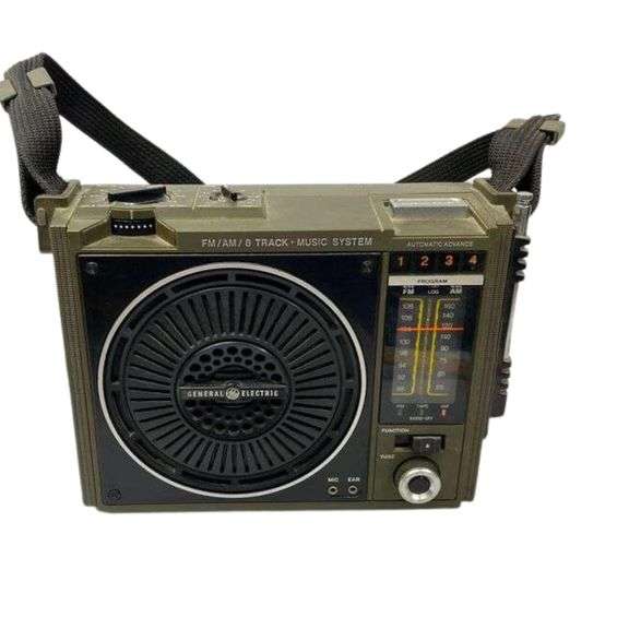 GE Portable AM/FM 8 Track Tape Player 35507C Loud Mouth Plays