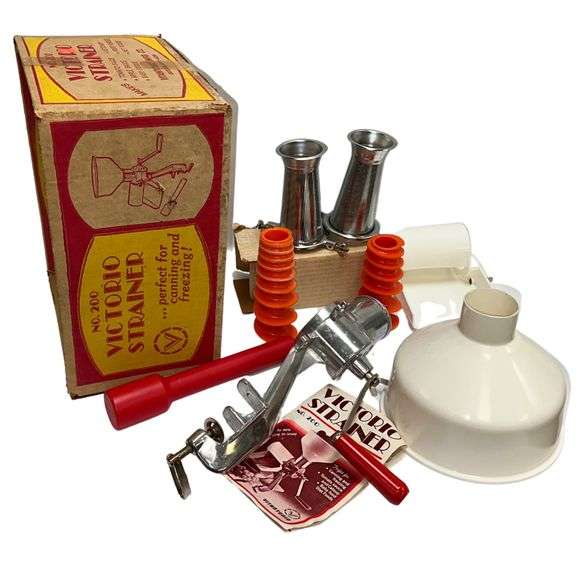 Victorio Tomato Strainer No 200 + Grape Spiral Screen Bartkus Auctioneers