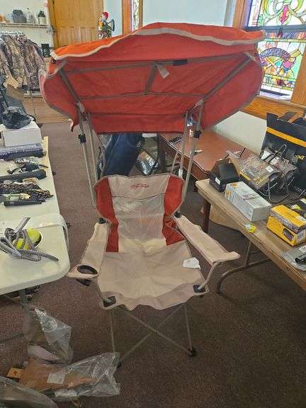 Bass pro shop mesh back Canopy chair. Missing a screw on Canopy
