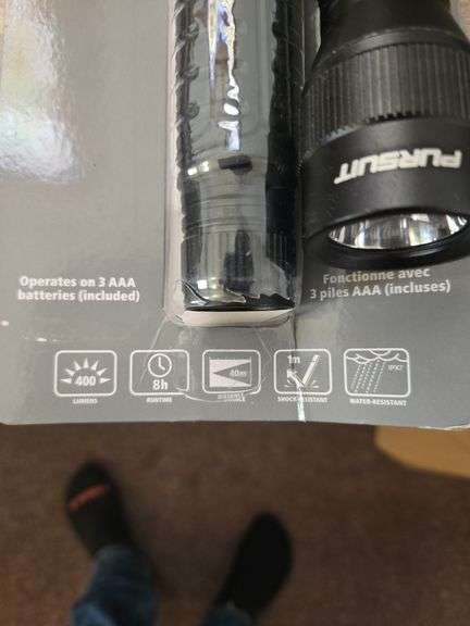 Pursuit flashlight 400 lumen led