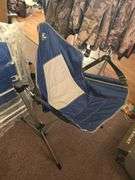 Bass pro shop hammock chair. Needs new Buckle