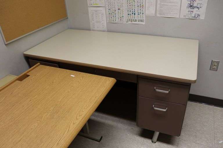 Office to go stool, chair, table, desk, 3 file