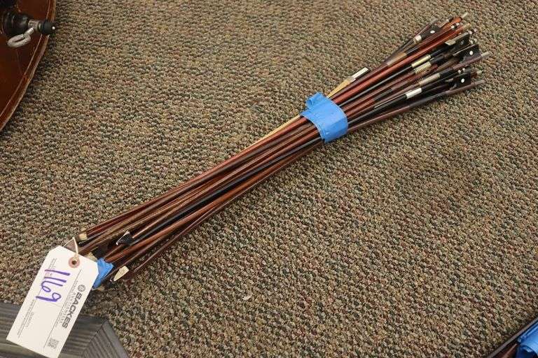 All to go - wooden handled bows - missing strings - Backes Commercial ...